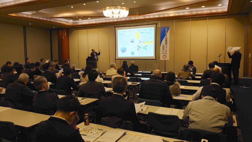 DSCPDC 0003 BURST20200218140328484 COVER